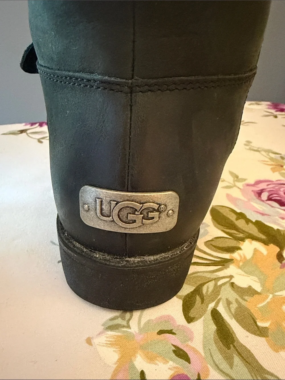UGG Daleane Convertible Boot Size 7.5 Like New Black Leather